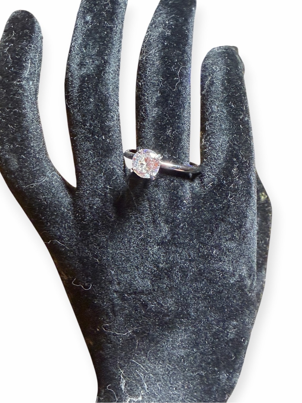 Seta Sterling Silver Round Cubic Zirconia Solitaire Ring Sz 8